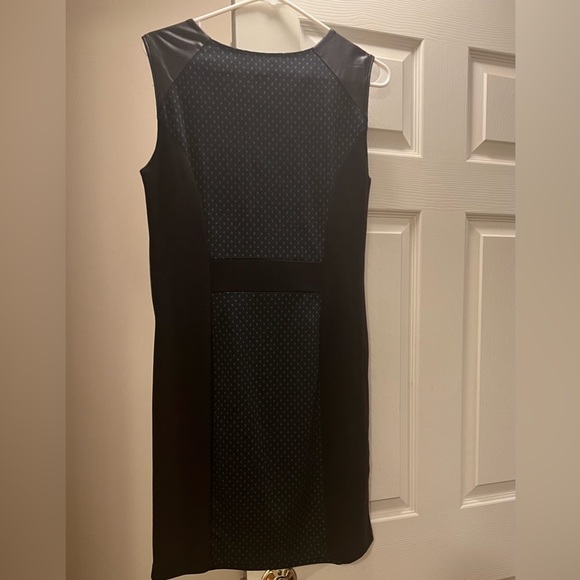 Women’s Summer Dresses - Picture 15 of 16